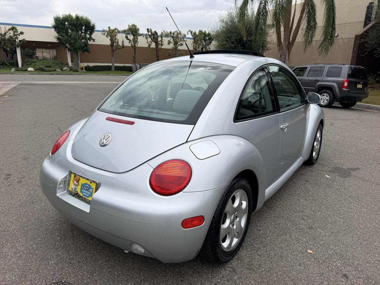 Volkswagen New Beetle GLS 2.0L 2003