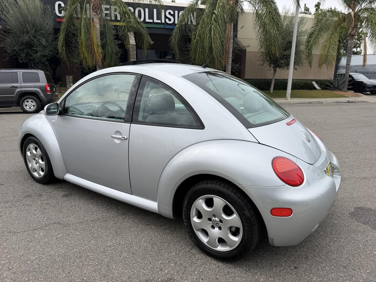 Volkswagen New Beetle GLS 2.0L 2003