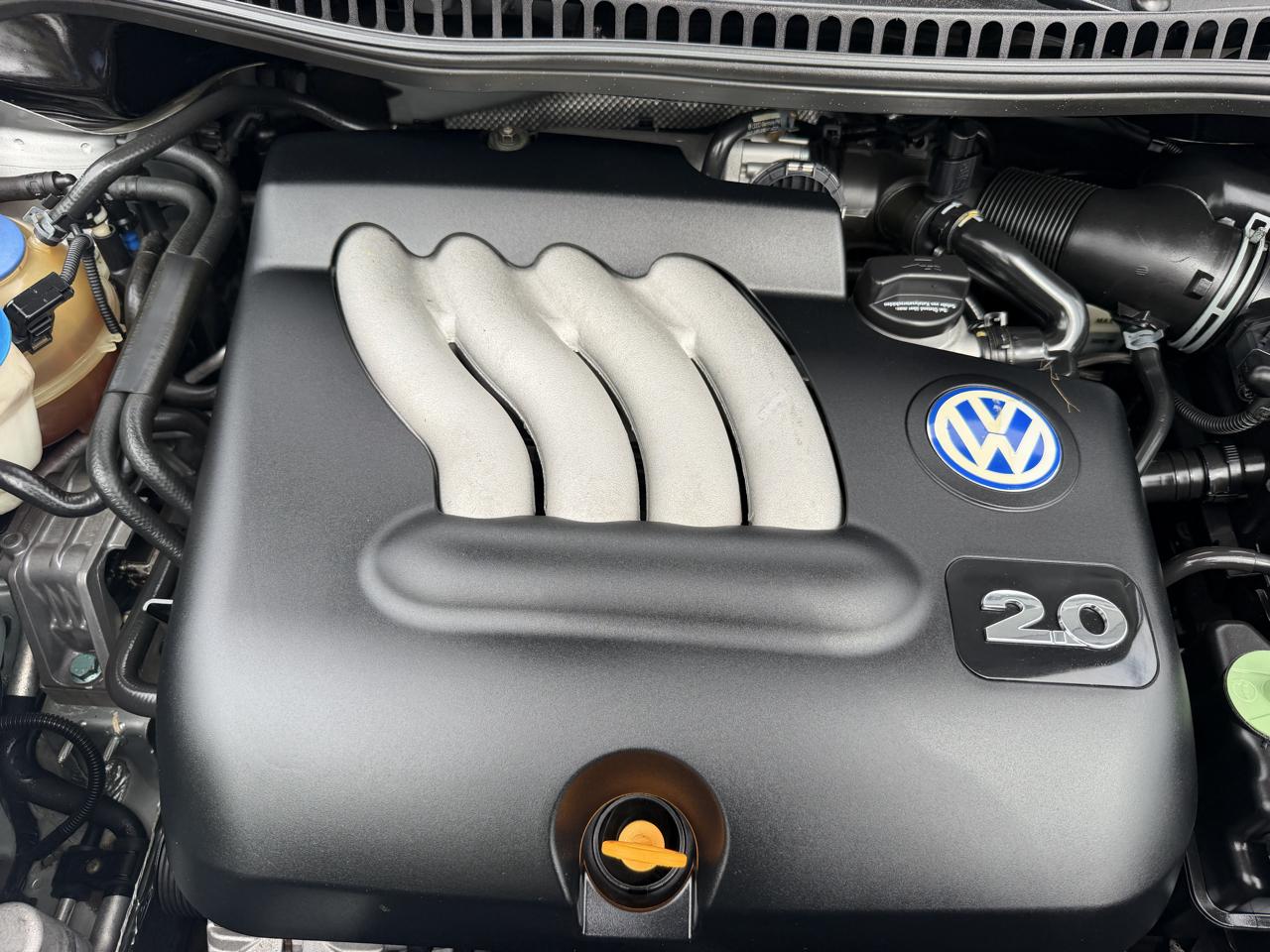 Volkswagen New Beetle GLS 2.0L 2003