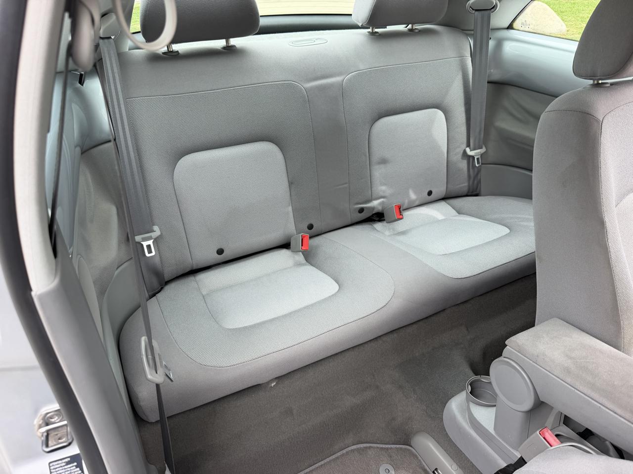 Volkswagen New Beetle GLS 2.0L 2003