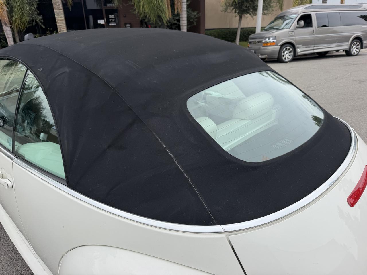 Volkswagen New Beetle 2.5L Convertible 2007