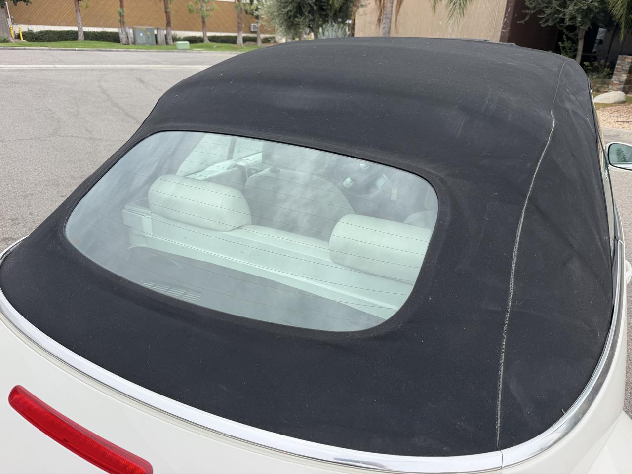 Volkswagen New Beetle 2.5L Convertible 2007