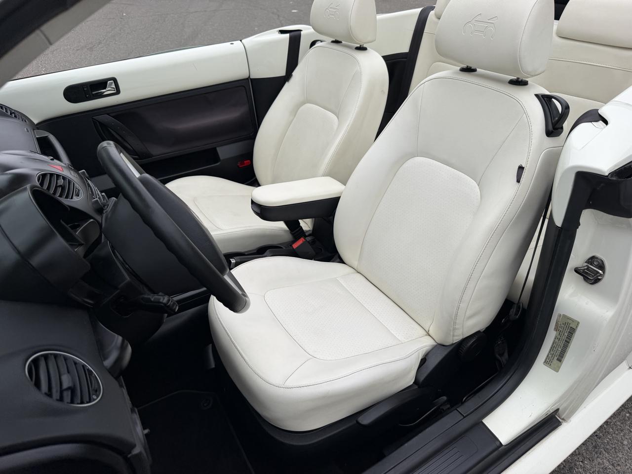 Volkswagen New Beetle 2.5L Convertible 2007