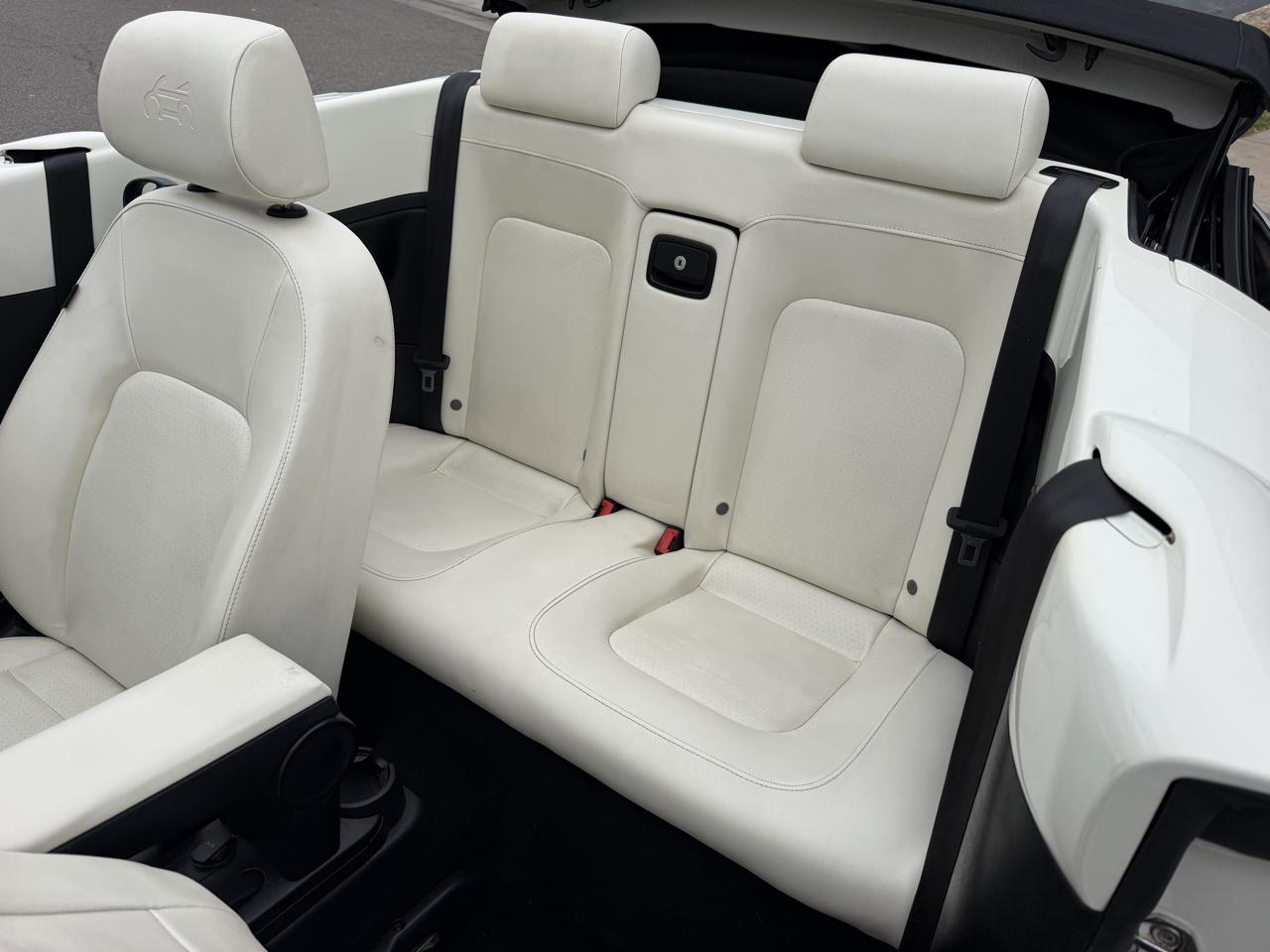 Volkswagen New Beetle 2.5L Convertible 2007