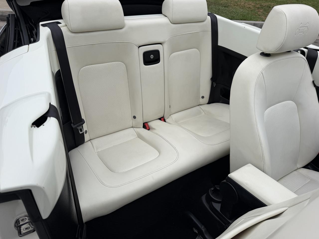 Volkswagen New Beetle 2.5L Convertible 2007