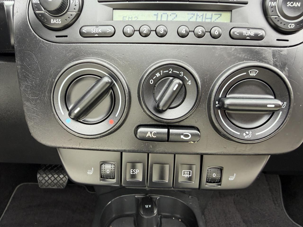 Volkswagen New Beetle 2.5L Convertible 2007