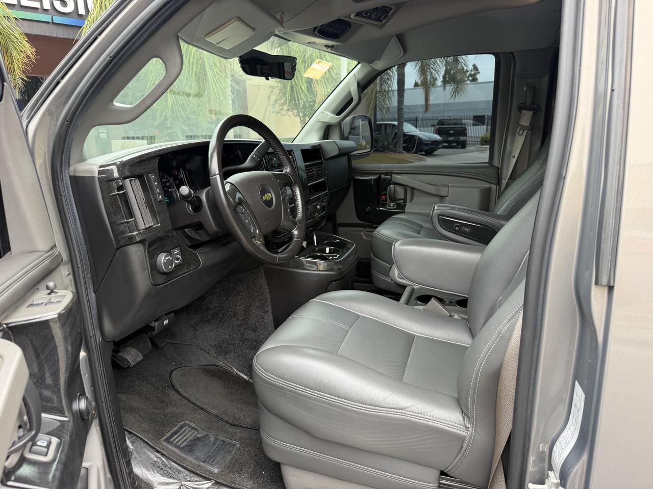 Chevrolet Express 1500 2017
