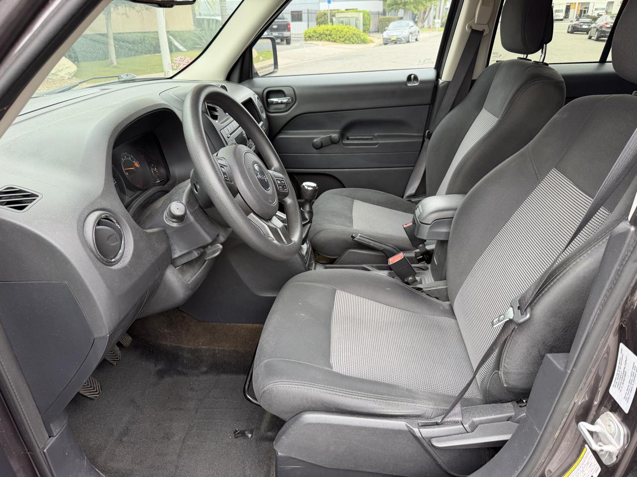 Jeep Patriot Sport 2WD 2016