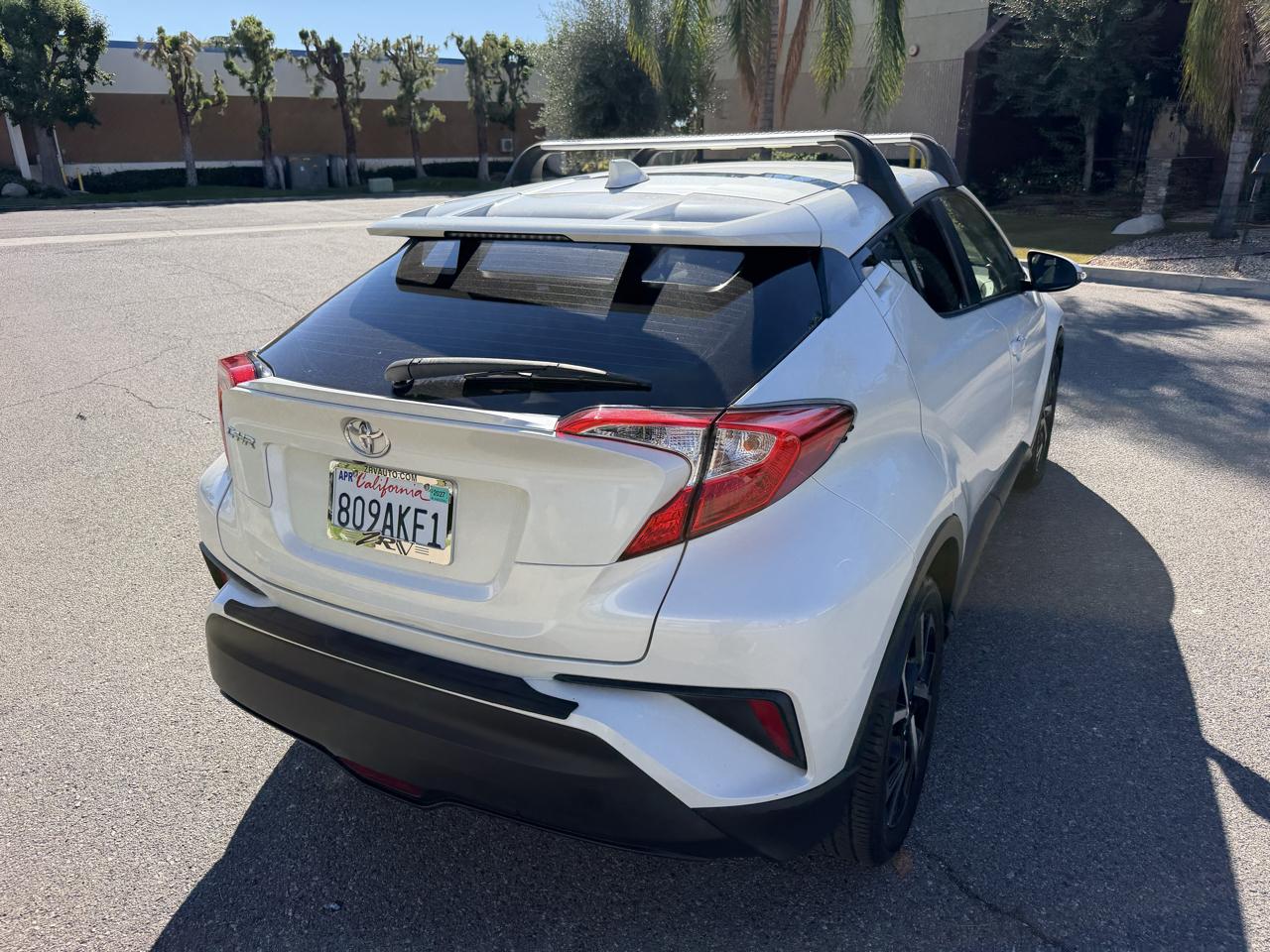 Toyota C-HR LE 2019