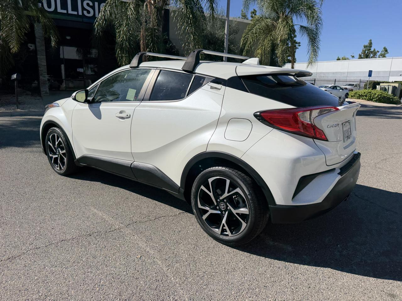 Toyota C-HR LE 2019