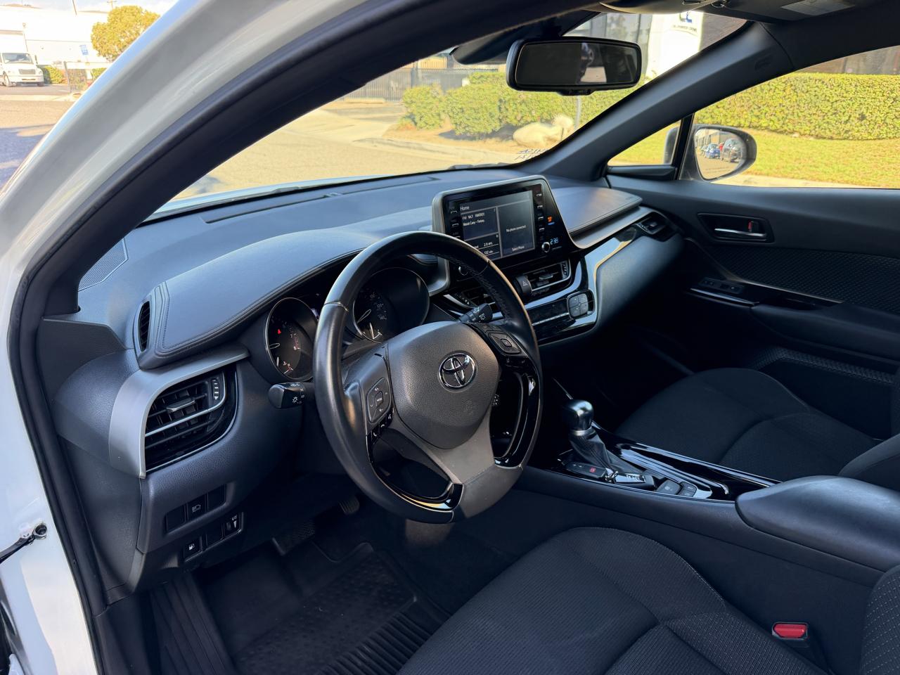 Toyota C-HR LE 2019