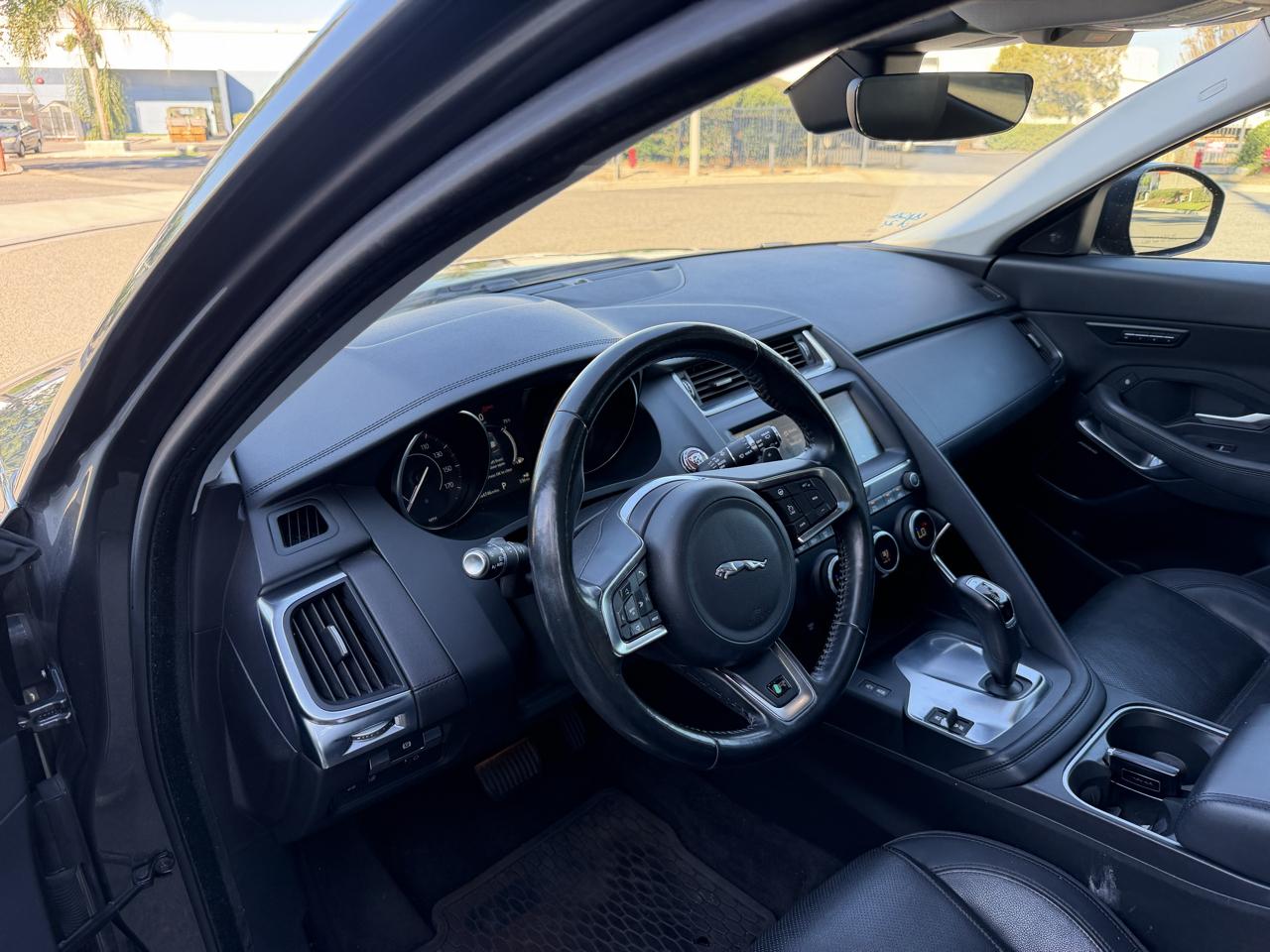 Jaguar E-Pace SE 2019