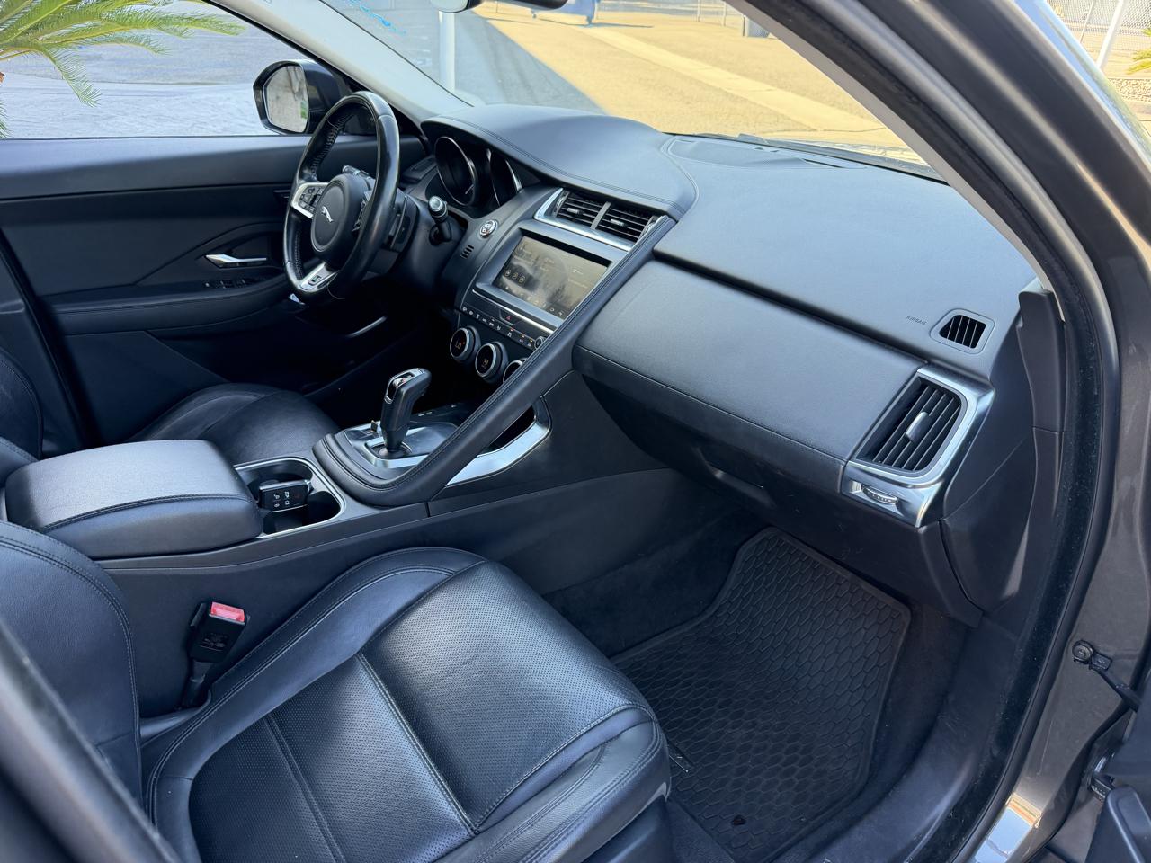 Jaguar E-Pace SE 2019