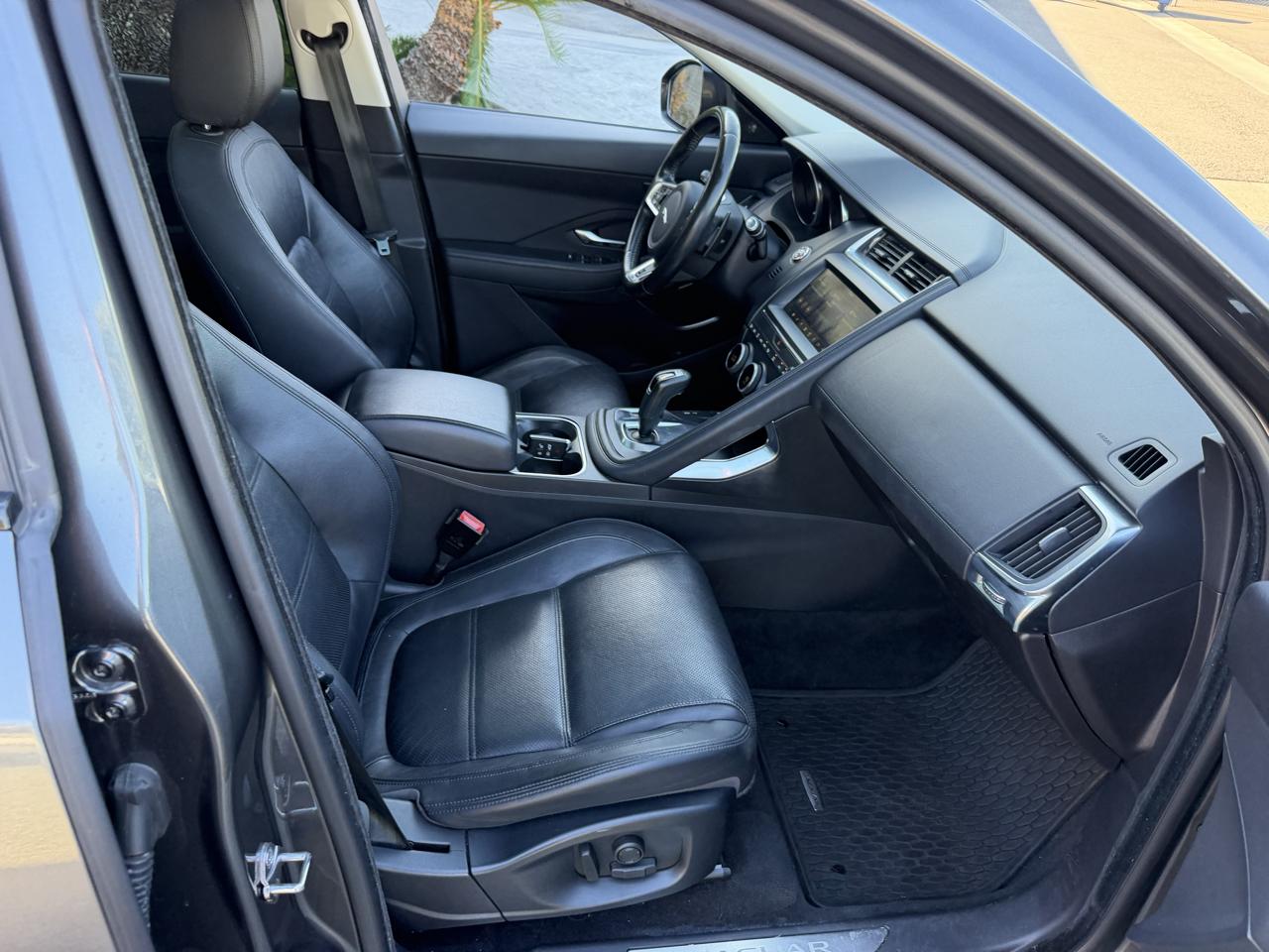 Jaguar E-Pace SE 2019