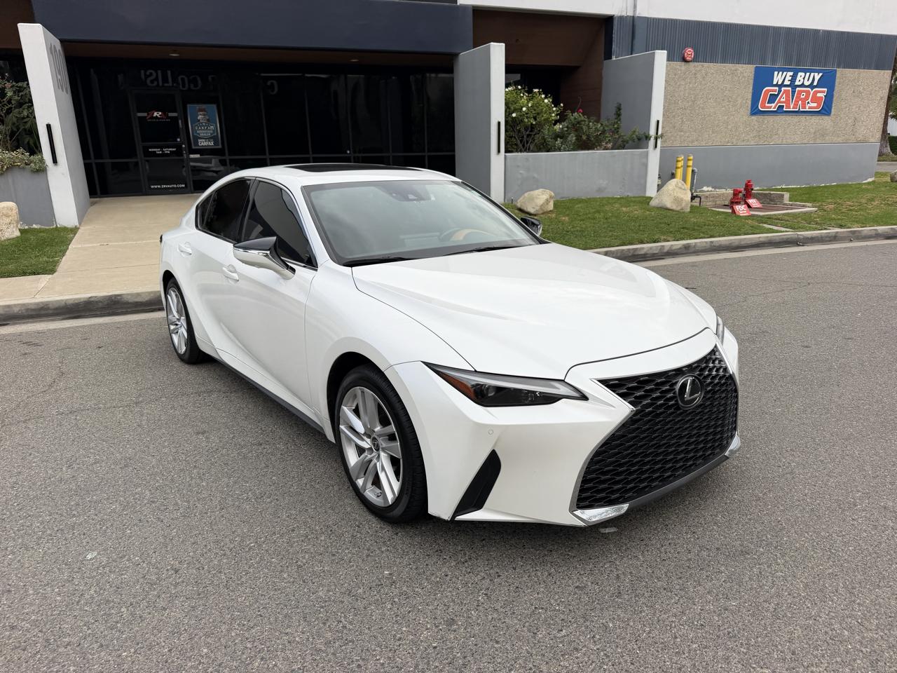 Lexus IS 300 AWD 2021