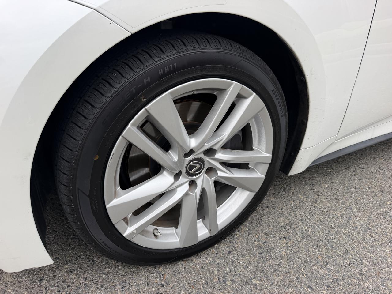 Lexus IS 300 AWD 2021