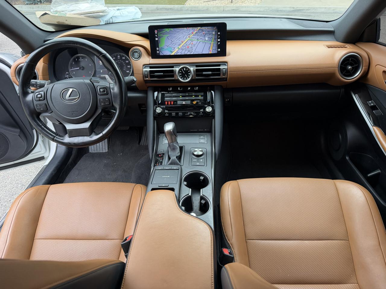 Lexus IS 300 AWD 2021