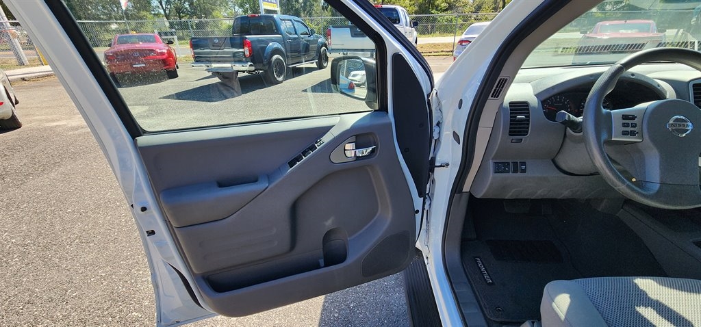 Nissan Frontier Crew Cab 4x2 SV Auto 2019 Nissan Frontier Crew Cab 4x2 SV Auto 2019