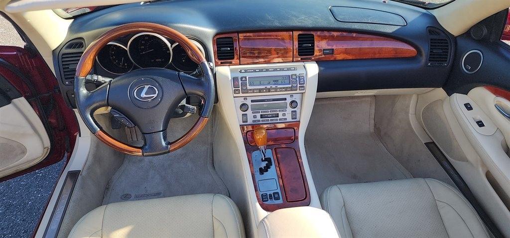Lexus SC 430 2dr Convertible 2006