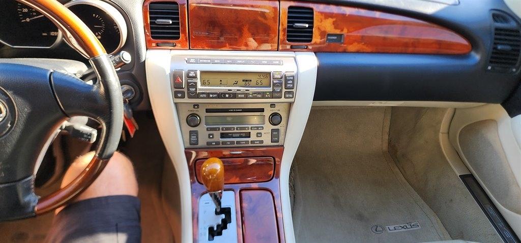 Lexus SC 430 2dr Convertible 2006