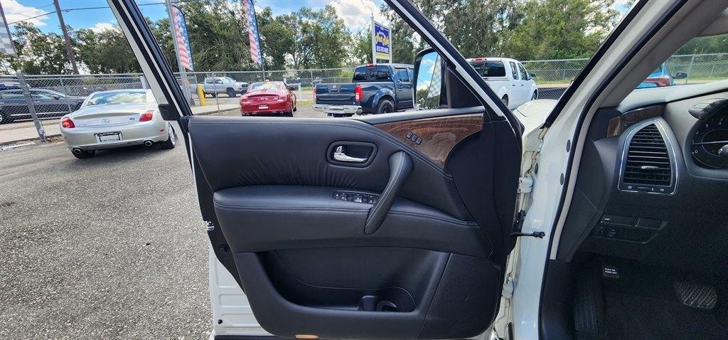 Infiniti QX80 RWD 2017