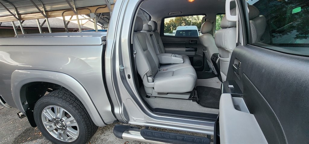 Toyota Tundra 4WD Truck  2010 Toyota Tundra 4WD Truck  2010