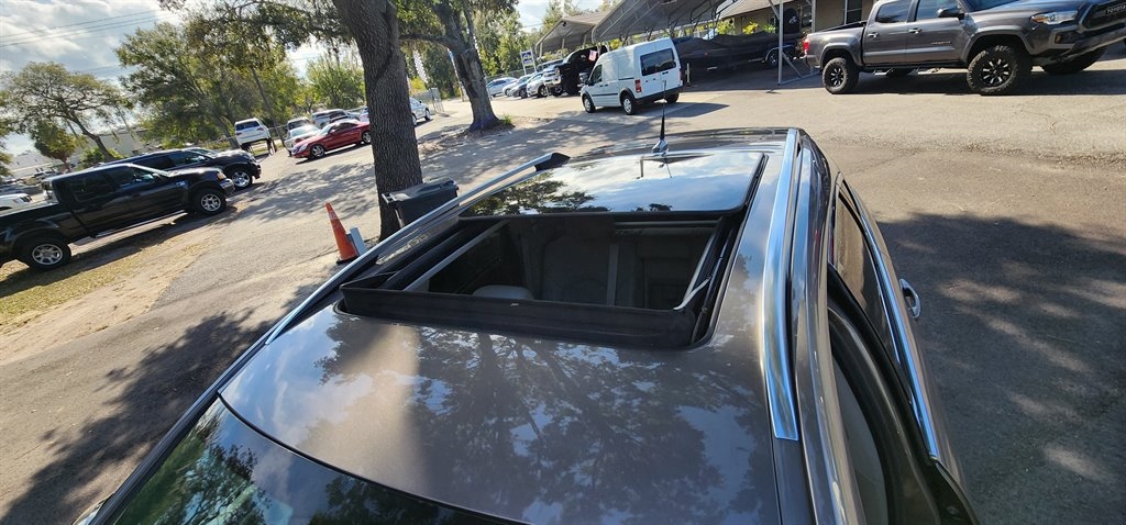 Cadillac SRX FWD 4dr Performance Collection 2011