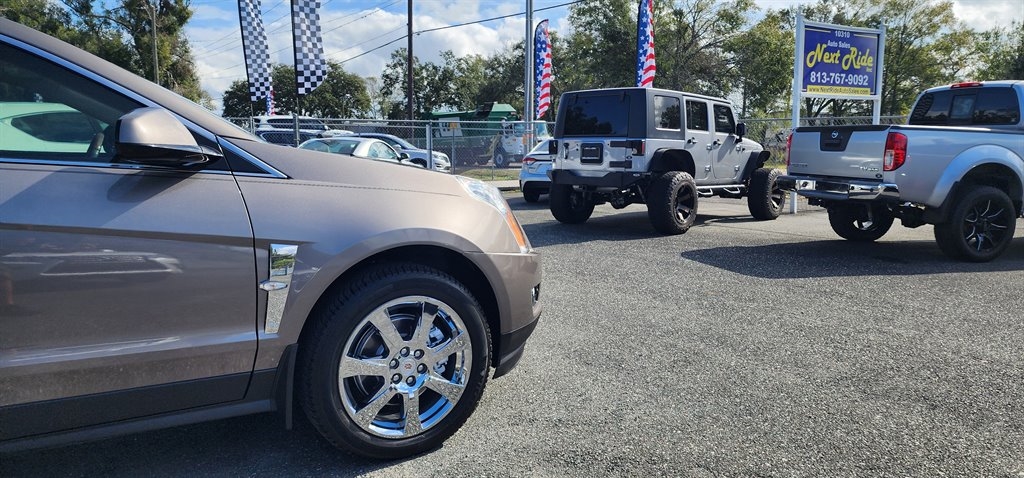 Cadillac SRX FWD 4dr Performance Collection 2011