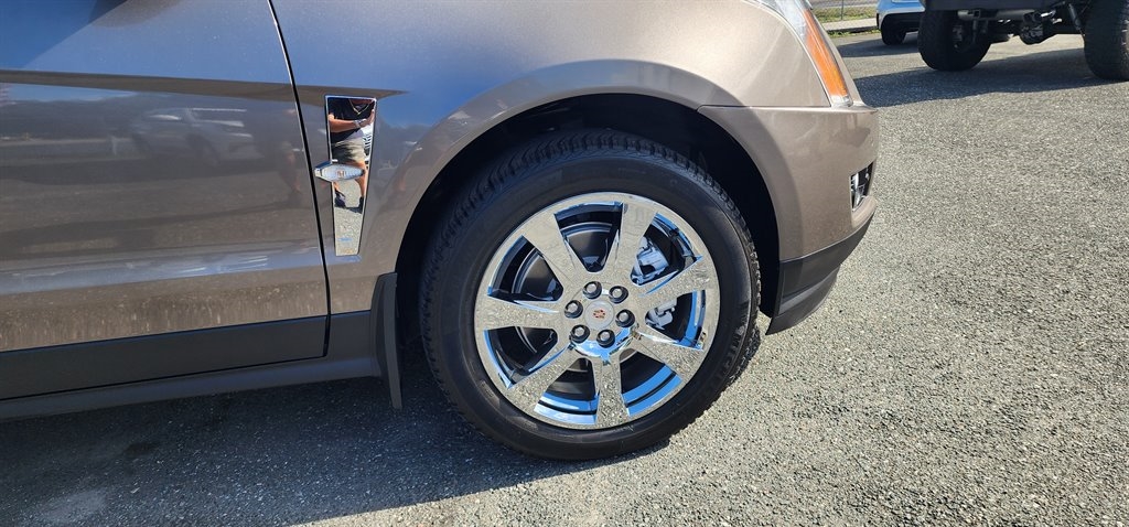 Cadillac SRX FWD 4dr Performance Collection 2011