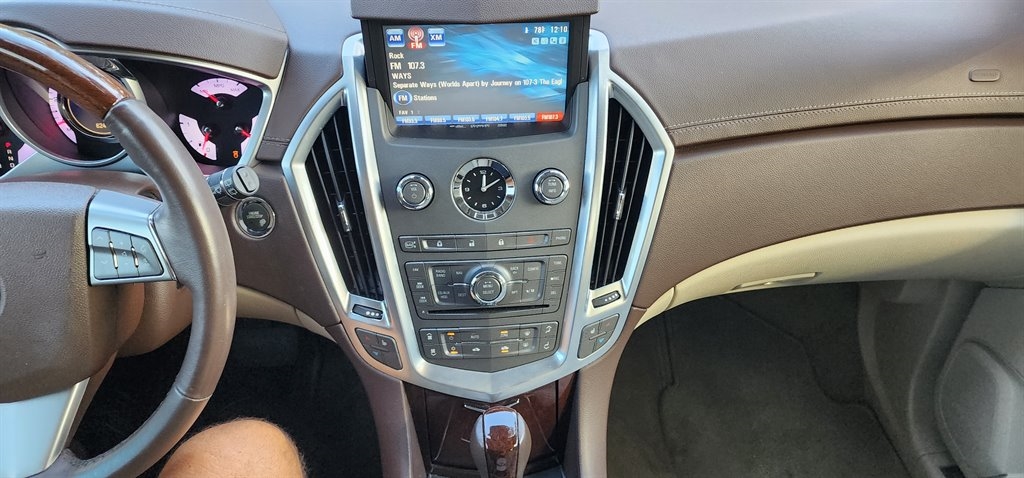 Cadillac SRX FWD 4dr Performance Collection 2011