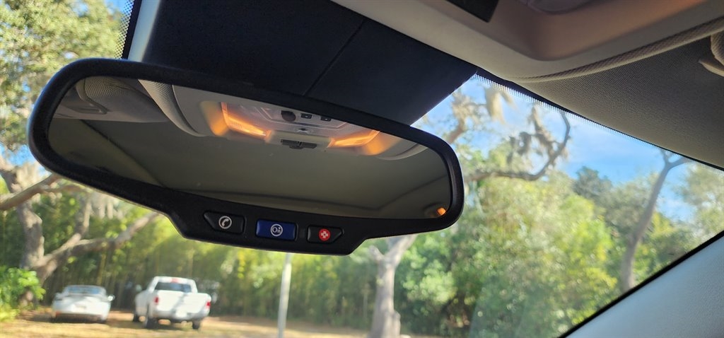 Cadillac SRX FWD 4dr Performance Collection 2011