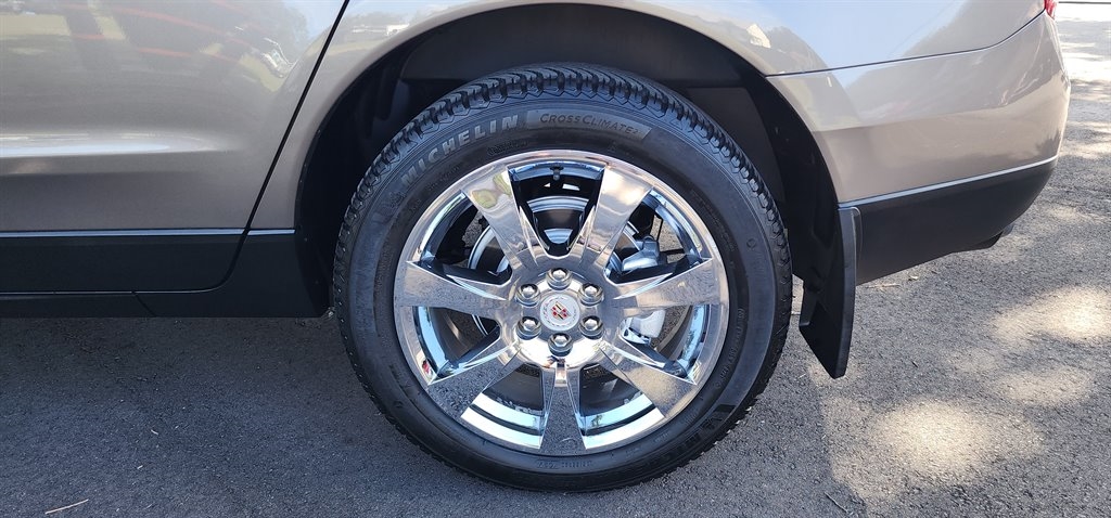 Cadillac SRX FWD 4dr Performance Collection 2011