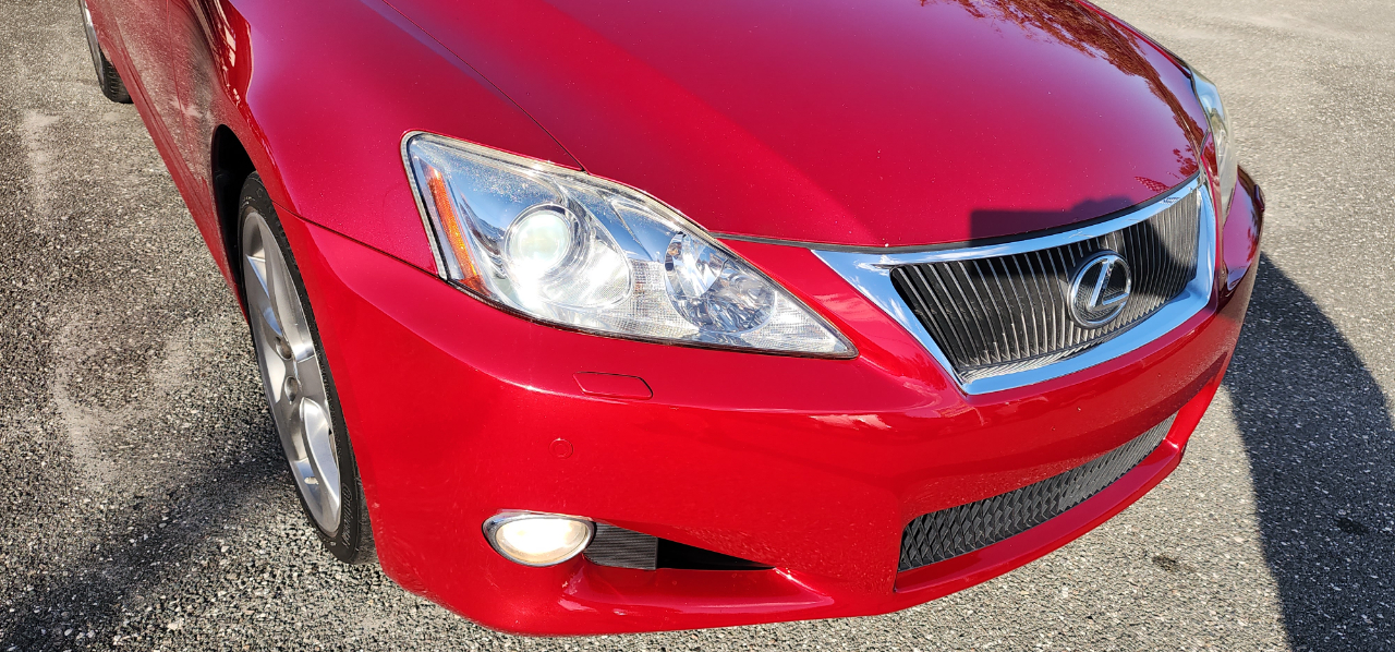 Lexus IS 250C 2dr Conv Auto 2010