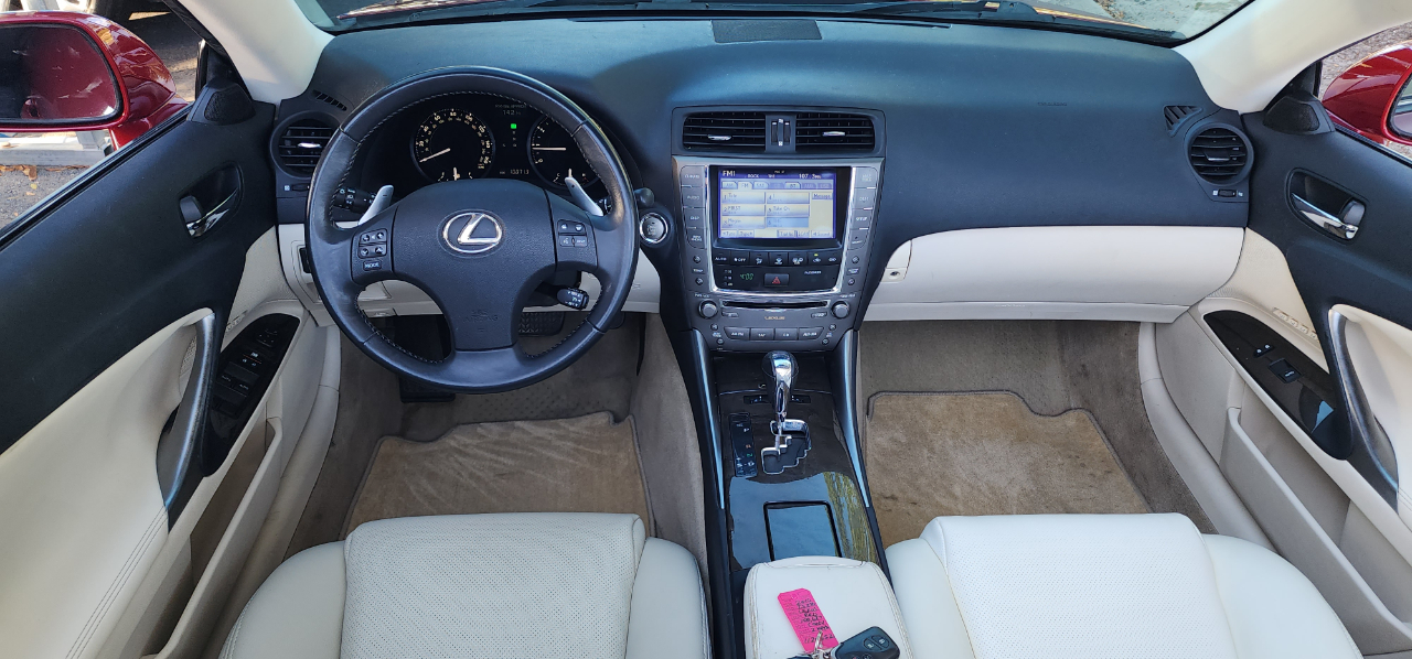 Lexus IS 250C 2dr Conv Auto 2010