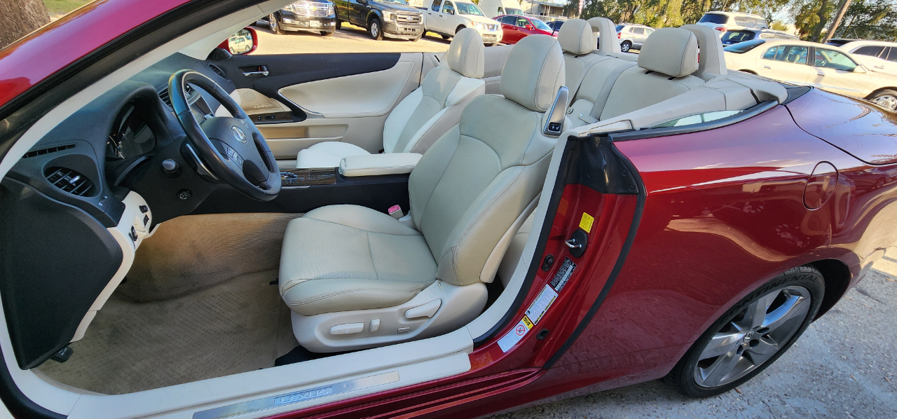 Lexus IS 250C 2dr Conv Auto 2010