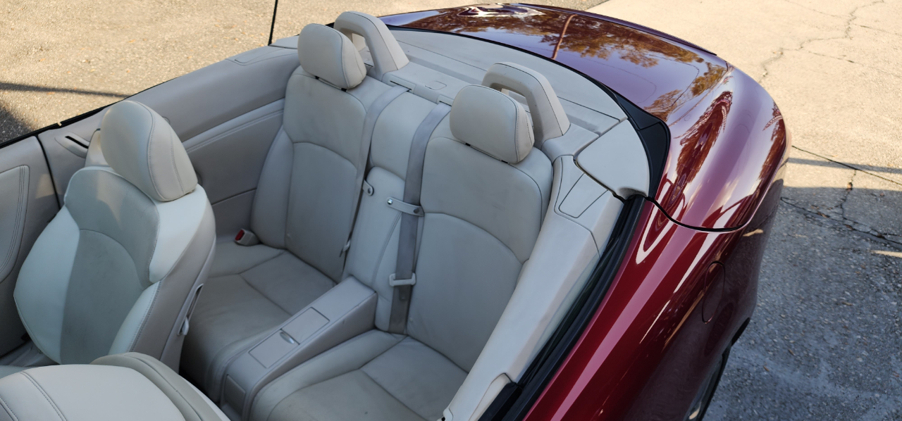 Lexus IS 250C 2dr Conv Auto 2010