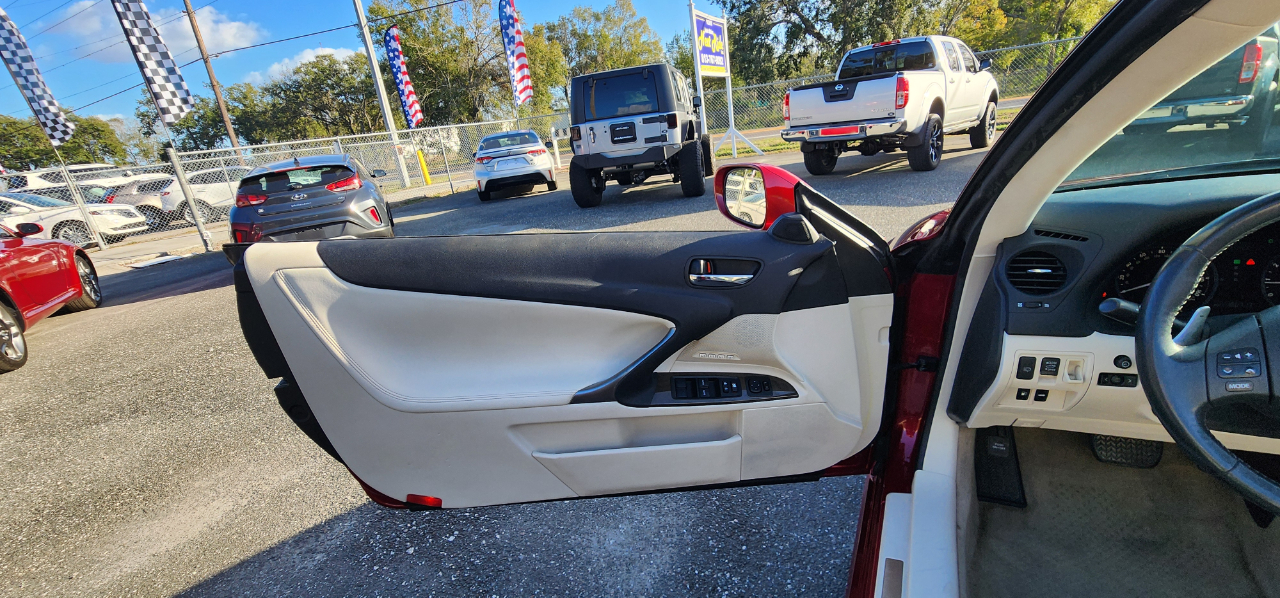 Lexus IS 250C 2dr Conv Auto 2010