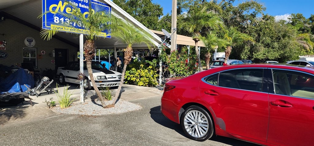 Lexus ES 350 4dr Sdn 2013