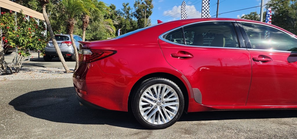 Lexus ES 350 4dr Sdn 2013