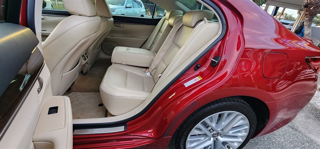 Lexus ES 350 4dr Sdn 2013