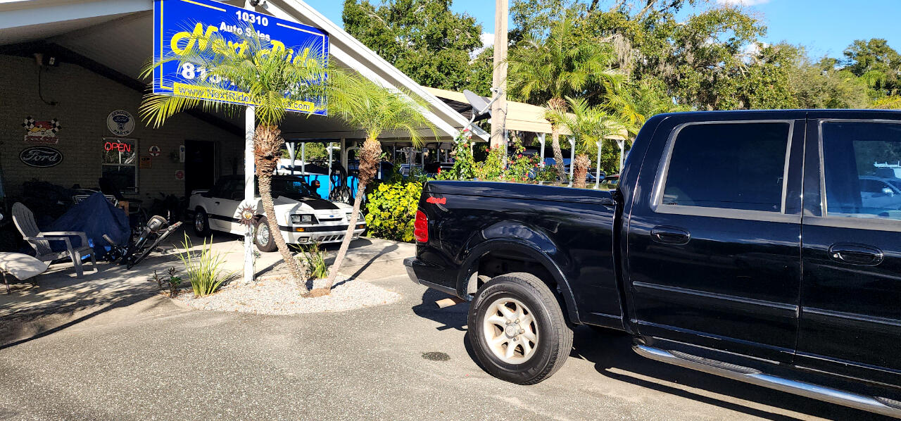 Ford F-150 SuperCrew Crew Cab 139" Lariat 4WD 2001