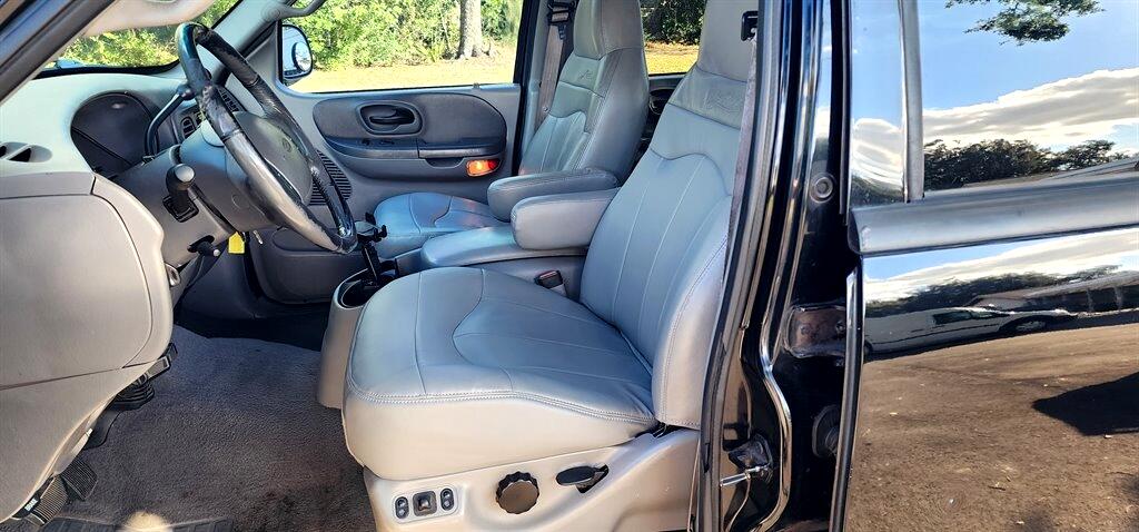 Ford F-150 SuperCrew Crew Cab 139" Lariat 4WD 2001
