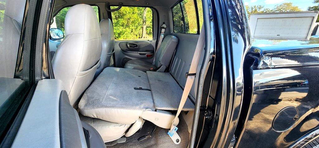 Ford F-150 SuperCrew Crew Cab 139" Lariat 4WD 2001