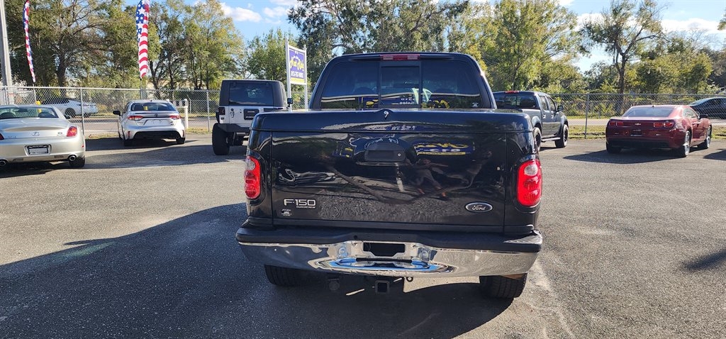 Ford F-150 SuperCrew Crew Cab 139" Lariat 4WD 2001