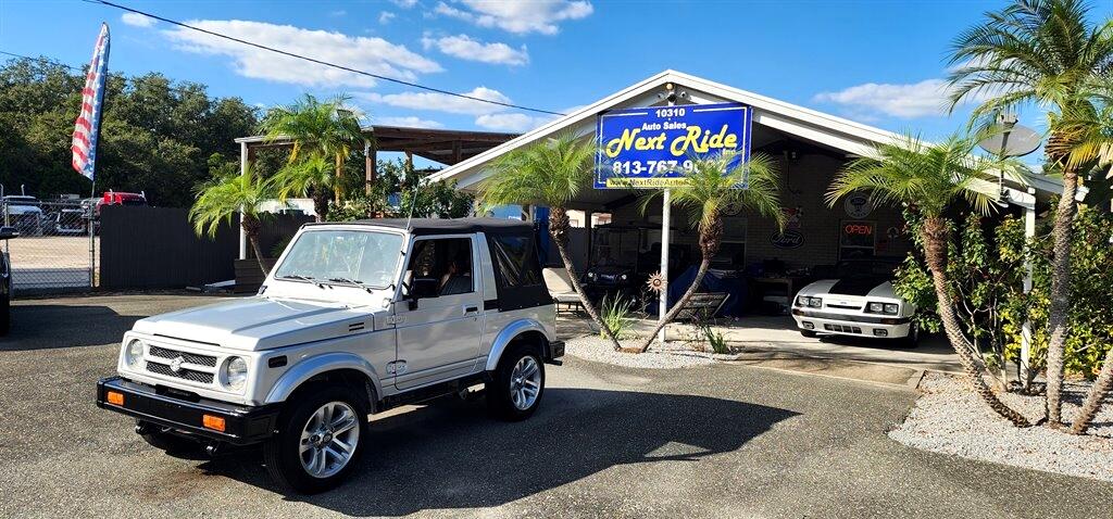 Suzuki Samurai  1987