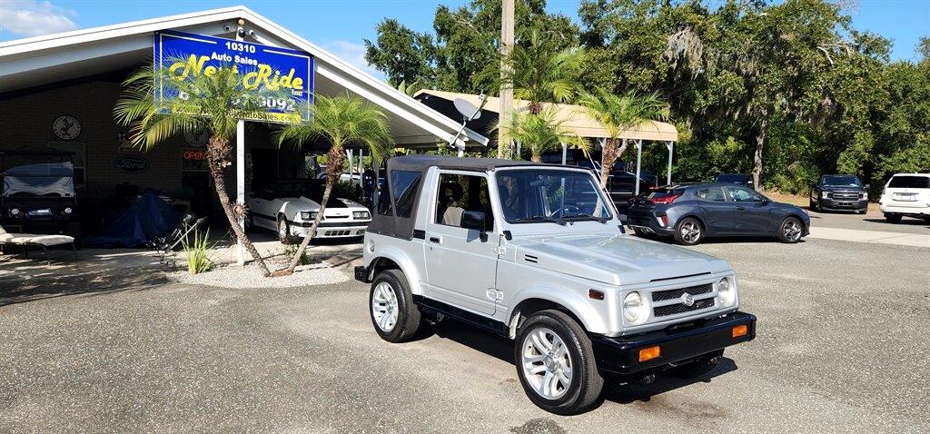 Suzuki Samurai  1987