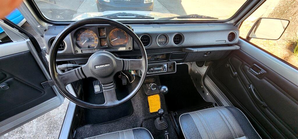 Suzuki Samurai  1987