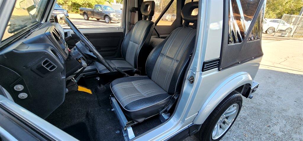 Suzuki Samurai  1987