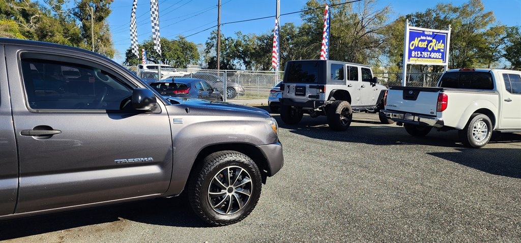 Toyota Tacoma 2WD Access Cab I4 MT (Natl) 2013