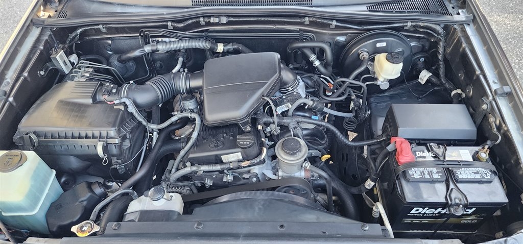 Toyota Tacoma 2WD Access Cab I4 MT (Natl) 2013